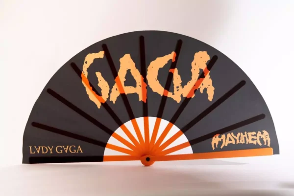 Lady Gaga - Black - Imagem 6
