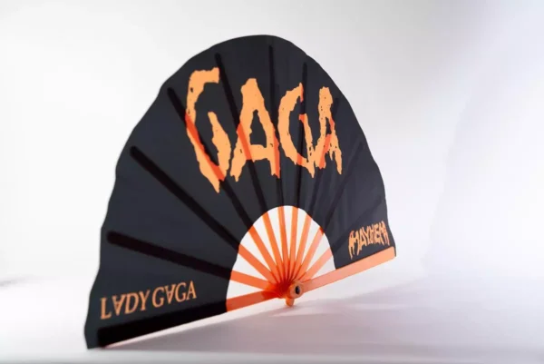 Lady Gaga - Black - Imagem 7
