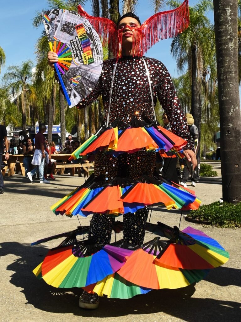 Instagram post from imperiodosleques. This post is in position 12.